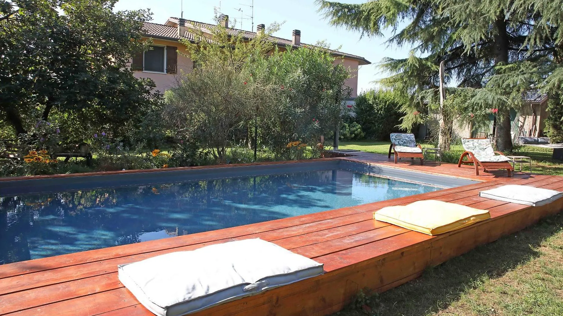 Il Bozzolo Eco Boutique Apartments ヴァレッジョ・スル・ミンチョ 0*,