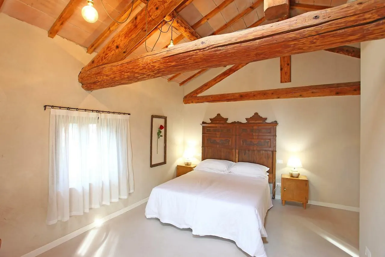 Il Bozzolo Eco Boutique Apartments ヴァレッジョ・スル・ミンチョ 0*,