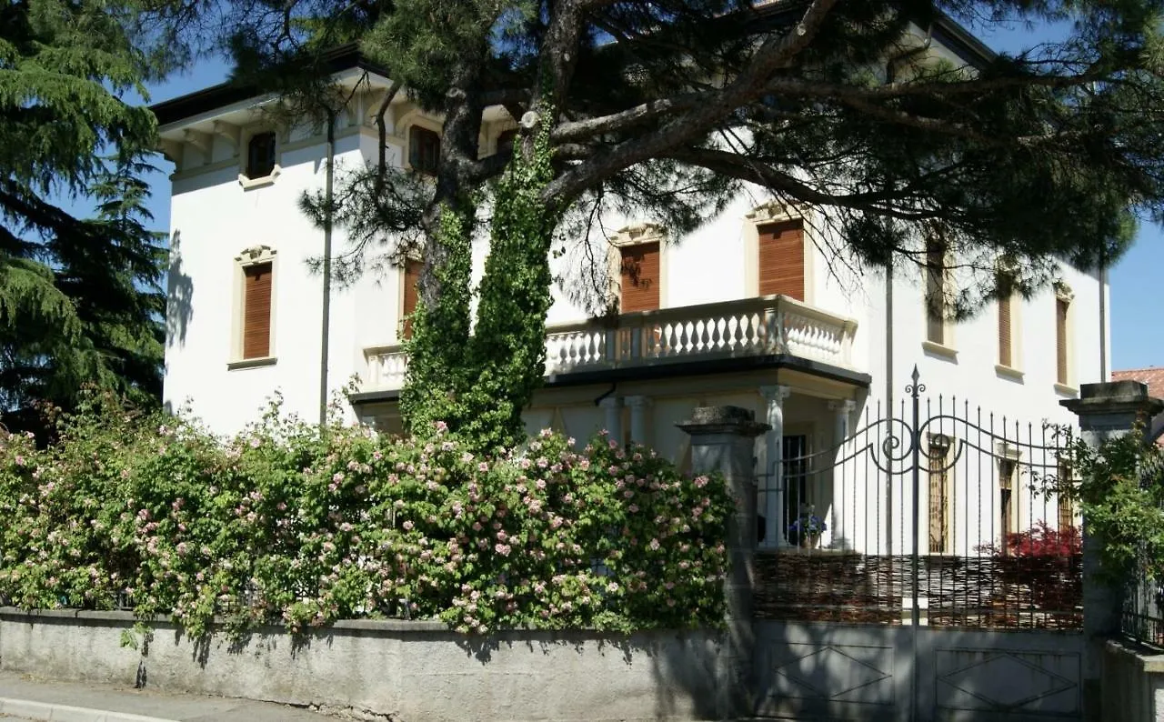 Il Bozzolo Eco Boutique Apartments ヴァレッジョ・スル・ミンチョ